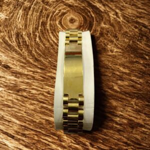 Mens Bracelet Golden with bucul Made By China Gold 1K